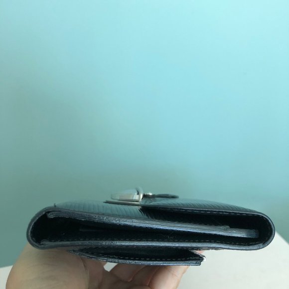 AUTHENTIC LOUIS VUITTON EPI EUGENE WALLET - Picture 5 of 8